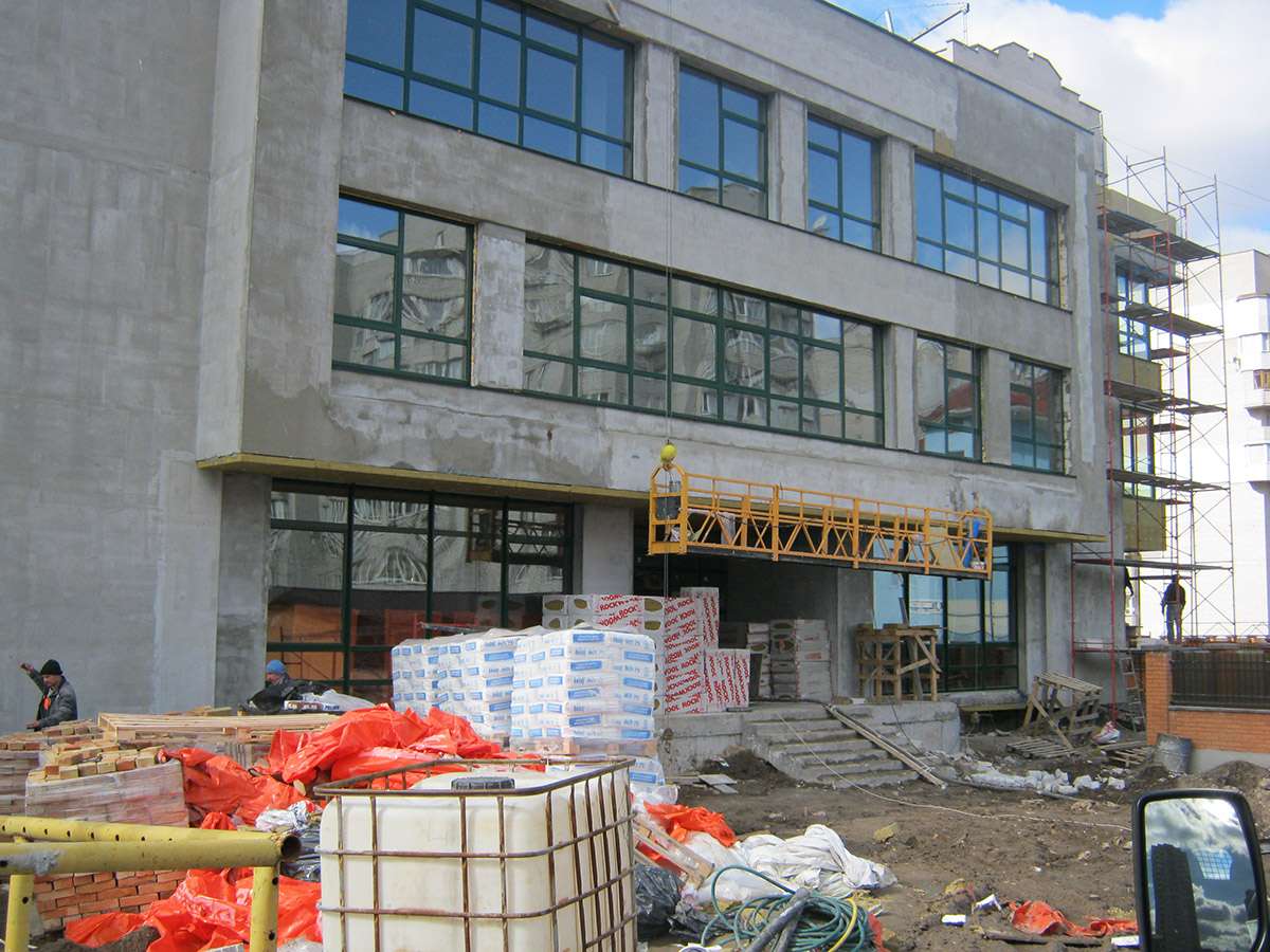 Строительство частной школы по улице Маршала Конева в Киеве