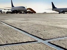 Ремонт тріщин в асфальті