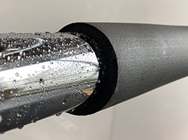 Монтаж отводов трубопроводов каучуковой изоляцияей