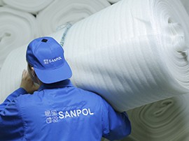 Чим відрізняється спінений поліетилен від хімічно зшитого поліетилену 